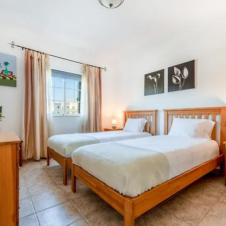 Bright & Cozy 1 Bdr Flat W/ Balcony By Lovelystay *